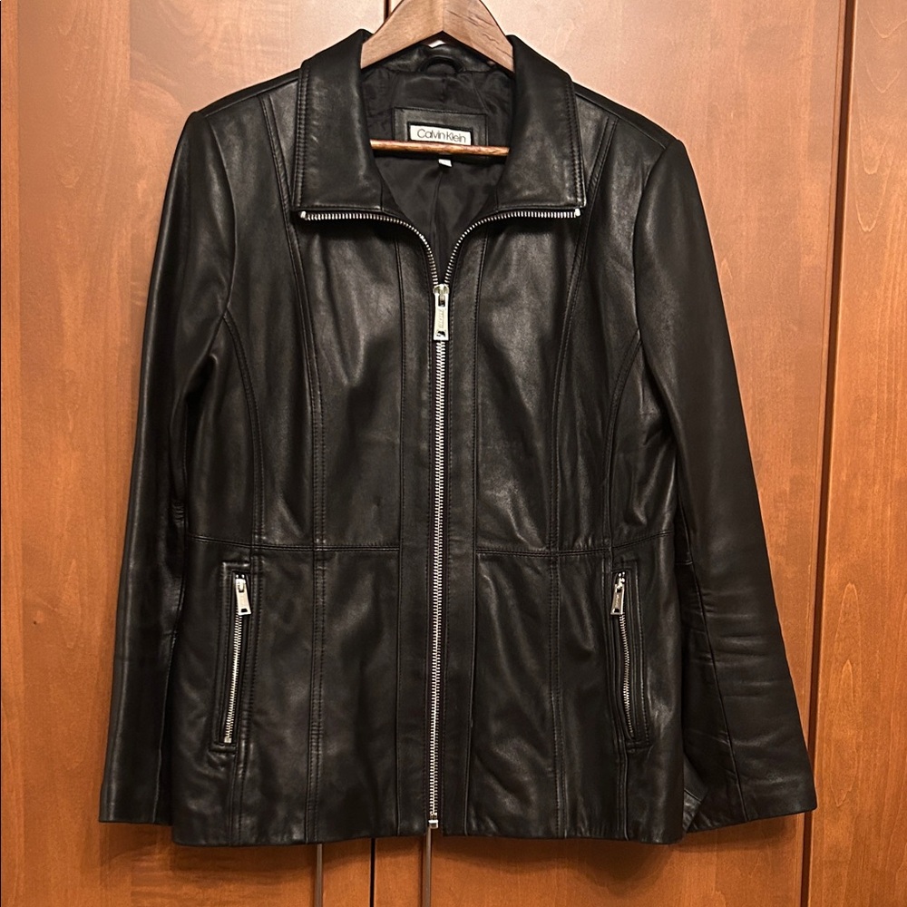 Calvin Klein Women's Sleek Black Leather Jacket - L